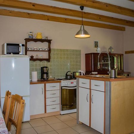 Gospodarstwo Agroturystyczne Nad Jeziorem Wsrod Lasow Lipnica  Exteriér fotografie